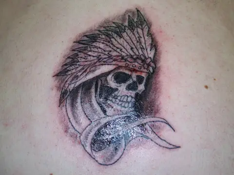 Calavera con tocado